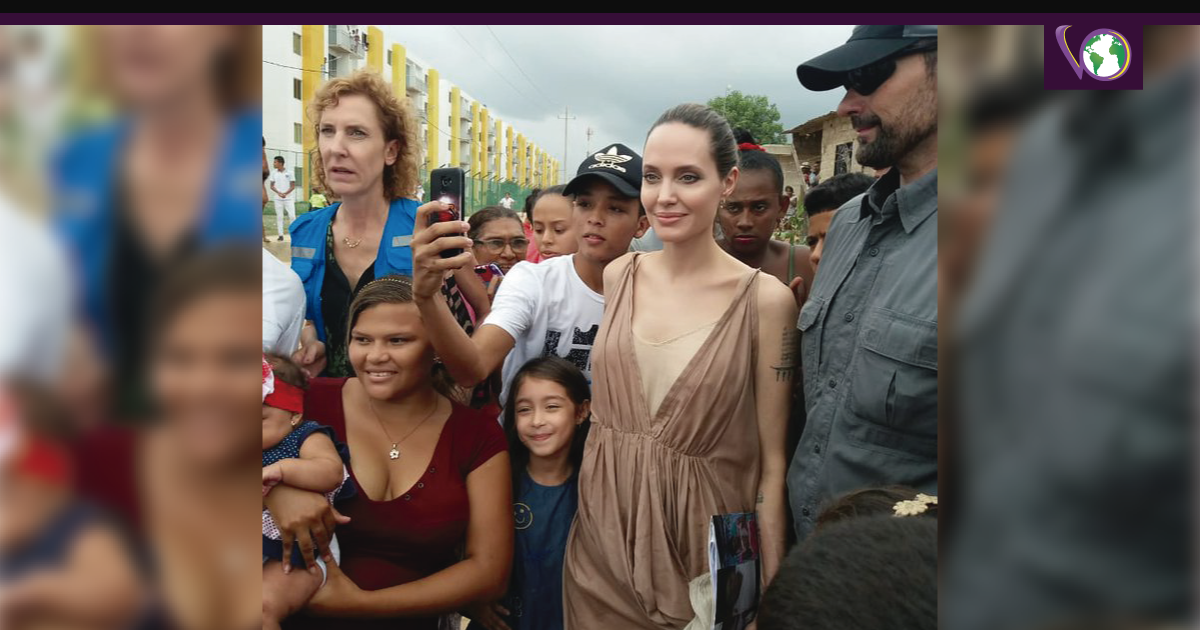 Pues la actriz americana es la enviada de la ACNUR de las Naciones Unidas, aparte de su encuentro con el gobierno cumplirá una misión humanitaria.