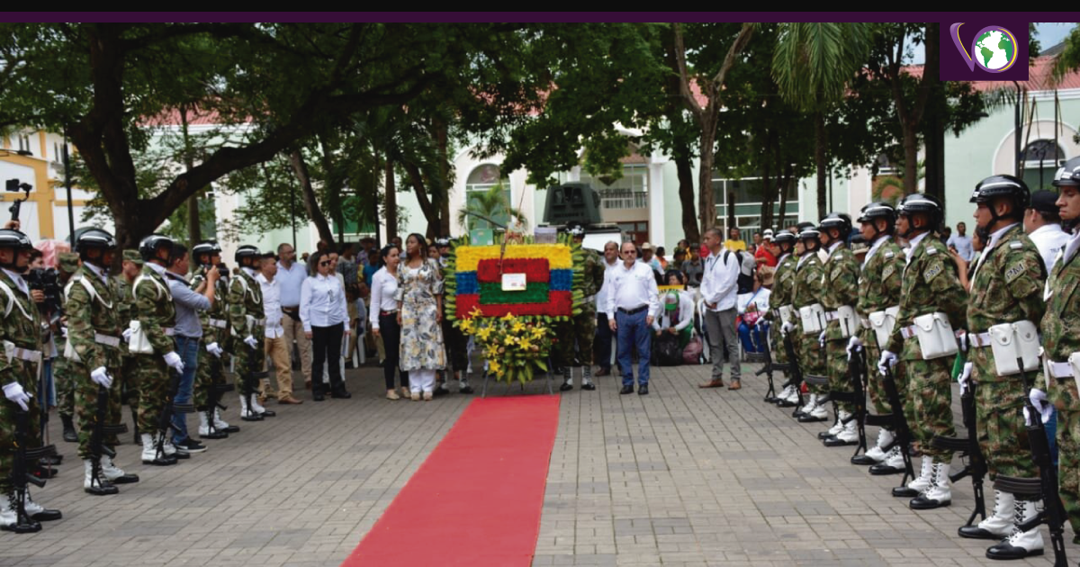 Con una caminata que inició en la vereda Barrancones y culminó en el parque central con la ofrenda floral frente al busto de Simón Bolívar, se dio inicio en Arauca a la celebración patriótica más importante del país.